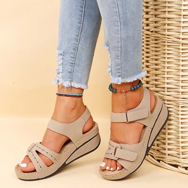 Zapatos abiertos para ella, listos para este próximo variedad de estilos.